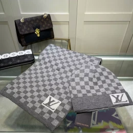 louis vuitton lv hat and echapres set s_127ab1b